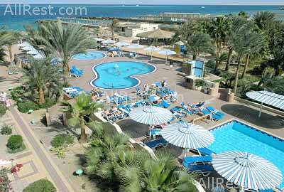 Triton Empire Beach Resort 17